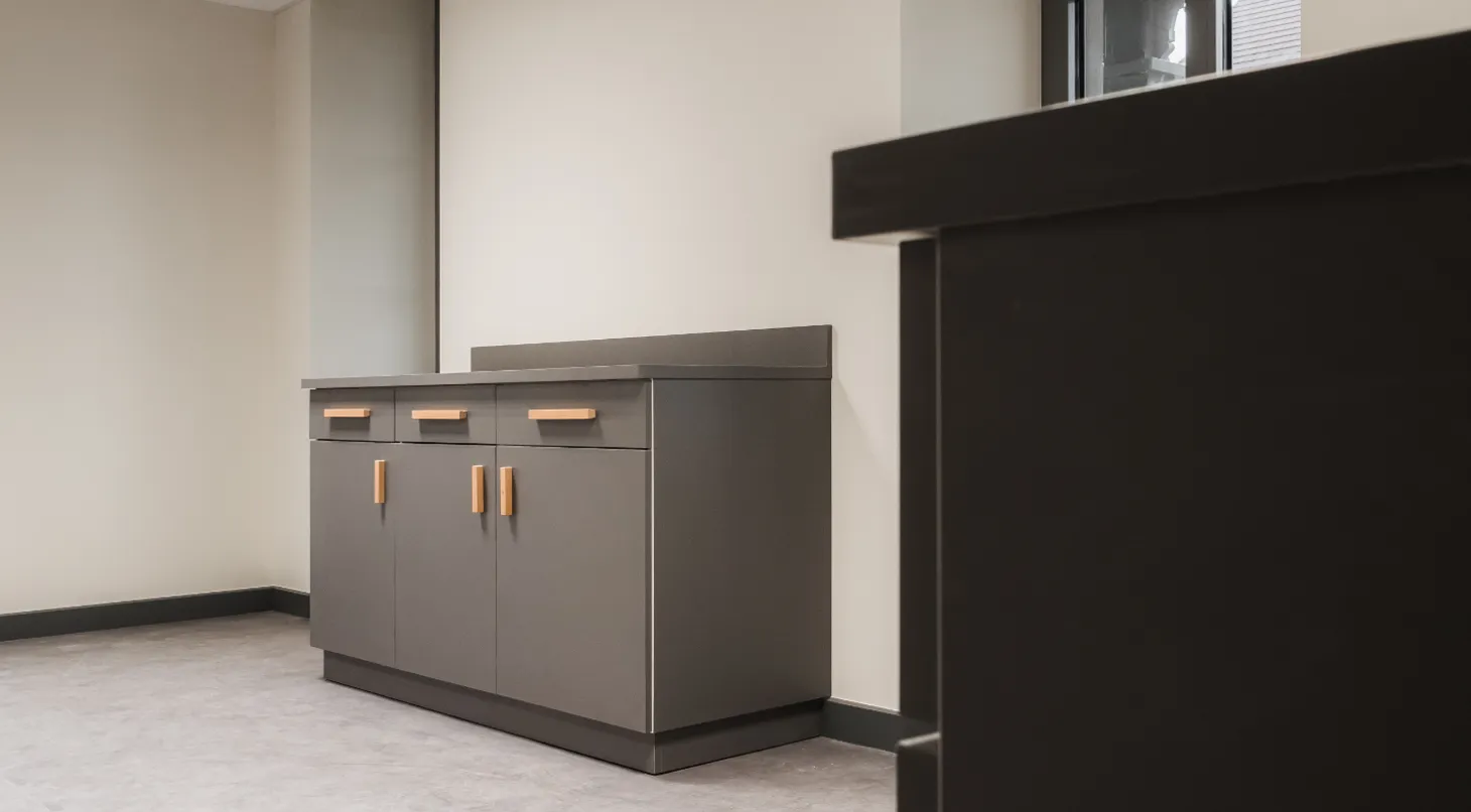 Charpente et ossature bois sur-mesure pour un bâtiment scolaire innovant.