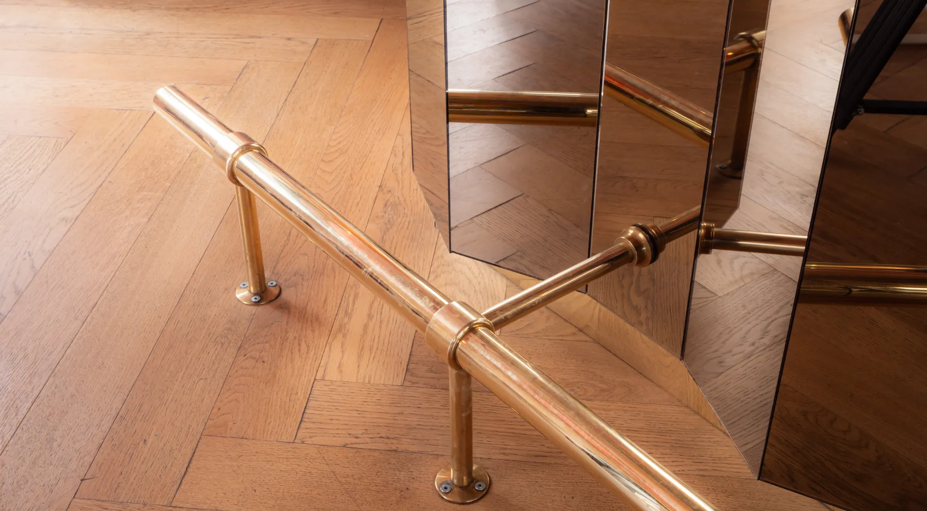 Design, rénovation et installation de comptoirs et tables en bois massif.